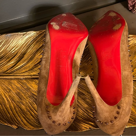 Christian Louboutin heel worn 1 time! Size 39 1/2 - Picture 6 of 9